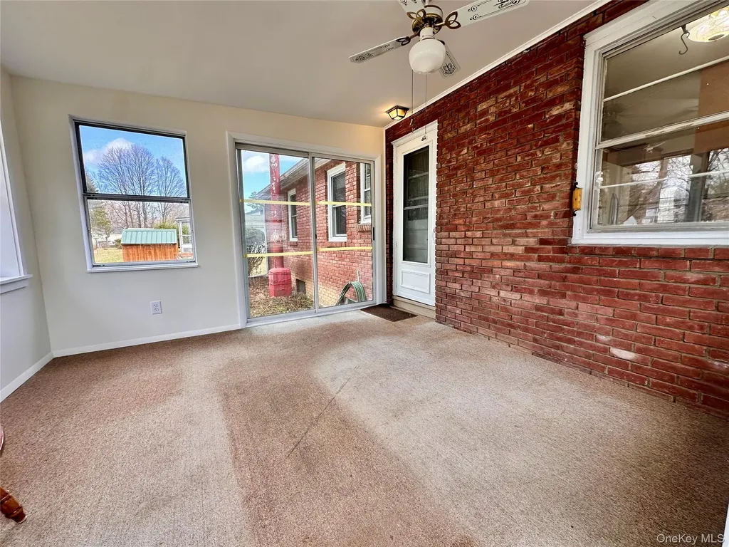 10 Smith Street Red Hook NY 12571