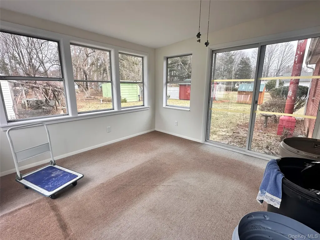 10 Smith Street Red Hook NY 12571