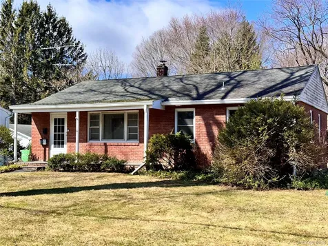 10 Smith Street Red Hook NY 12571