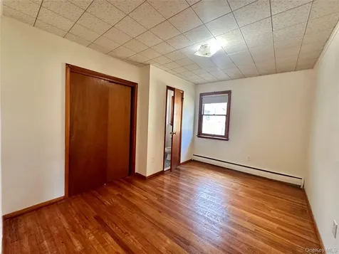 10 Smith Street Red Hook NY 12571