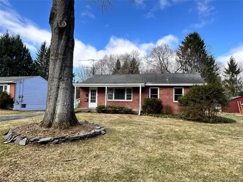 10 Smith Street Red Hook NY 12571