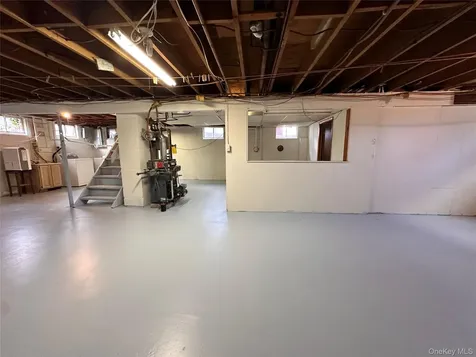 10 Smith Street Red Hook NY 12571