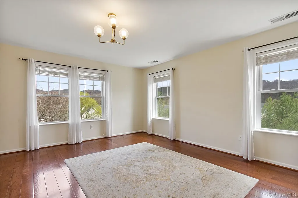 19 Revolution Road Cold Spring NY 10516