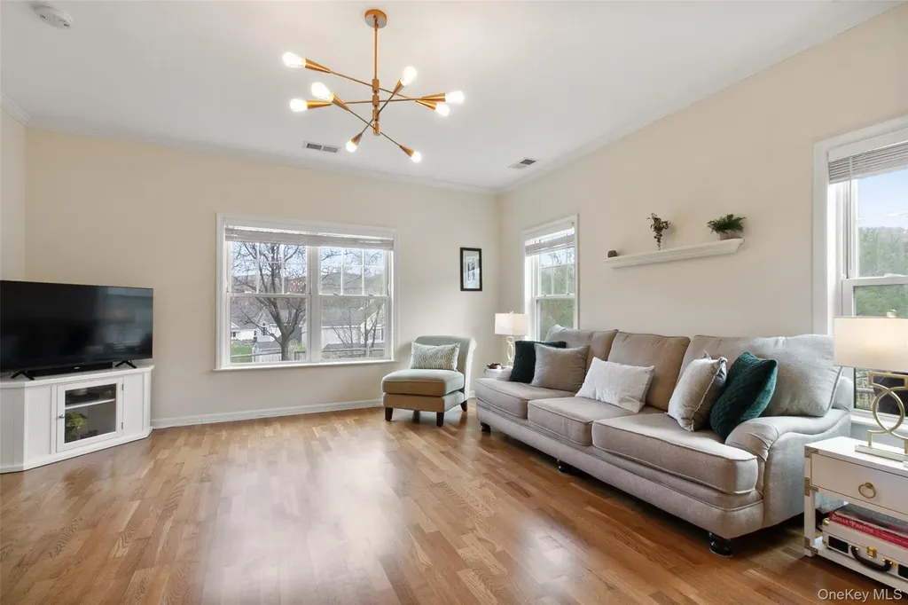 19 Revolution Road Cold Spring NY 10516