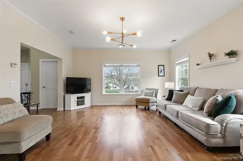 19 Revolution Road Cold Spring NY 10516