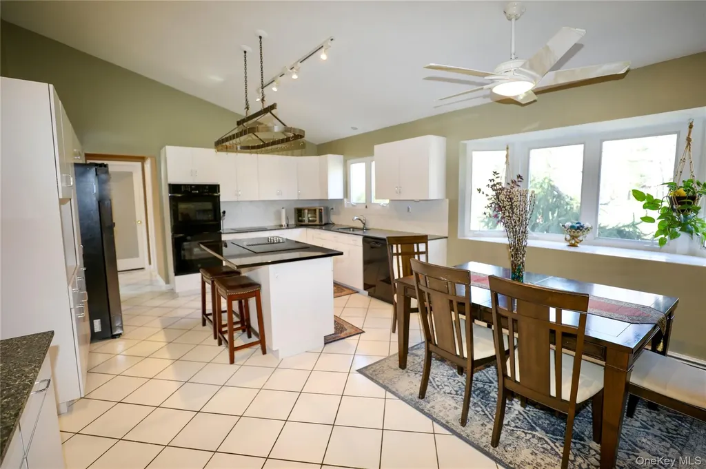 6 Bedell Road Amawalk NY 10501