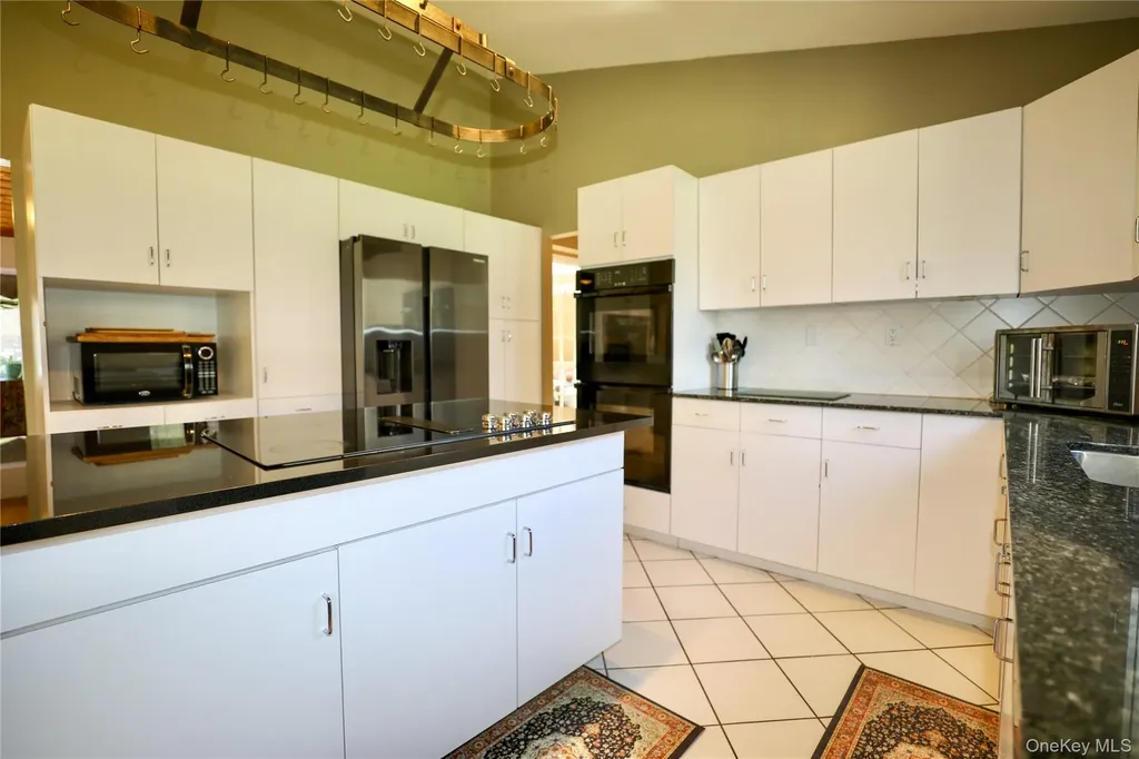 6 Bedell Road Amawalk NY 10501