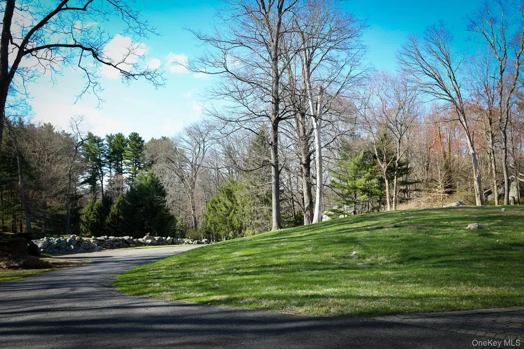 6 Bedell Road Amawalk NY 10501