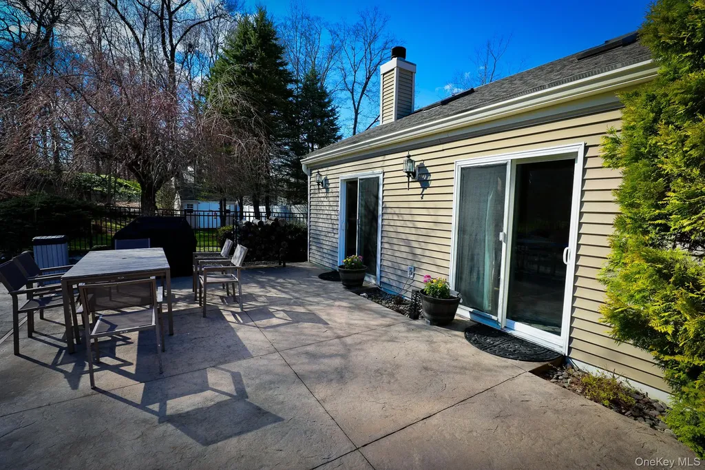 6 Bedell Road Amawalk NY 10501