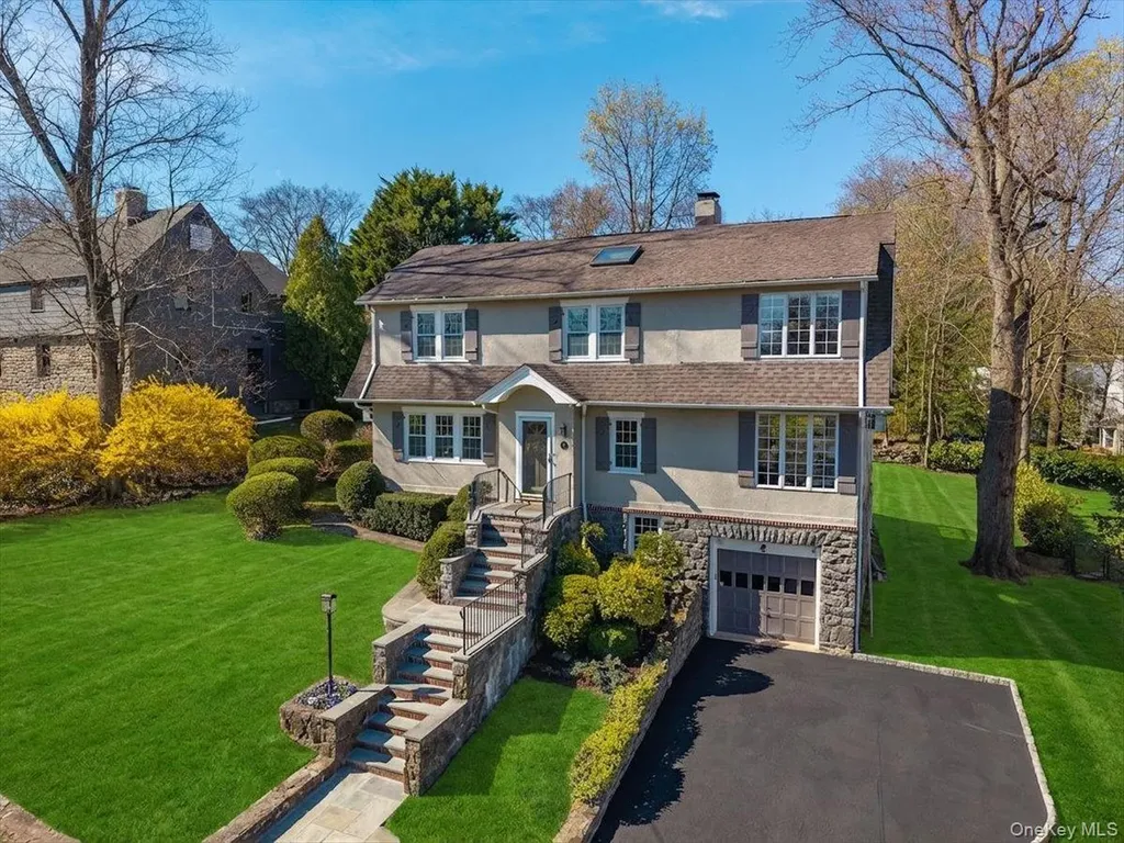 85 Lansdowne Drive Larchmont NY 10538