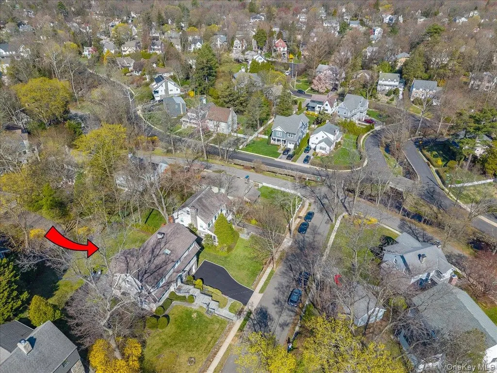 85 Lansdowne Drive Larchmont NY 10538