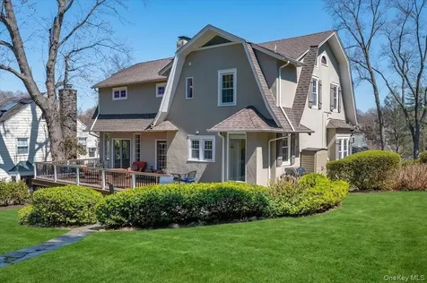 85 Lansdowne Drive Larchmont NY 10538