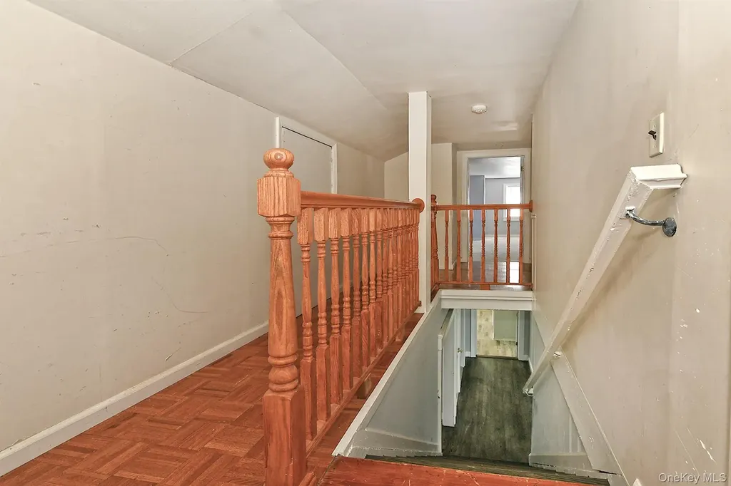 86 Horton Place Syosset NY 11791