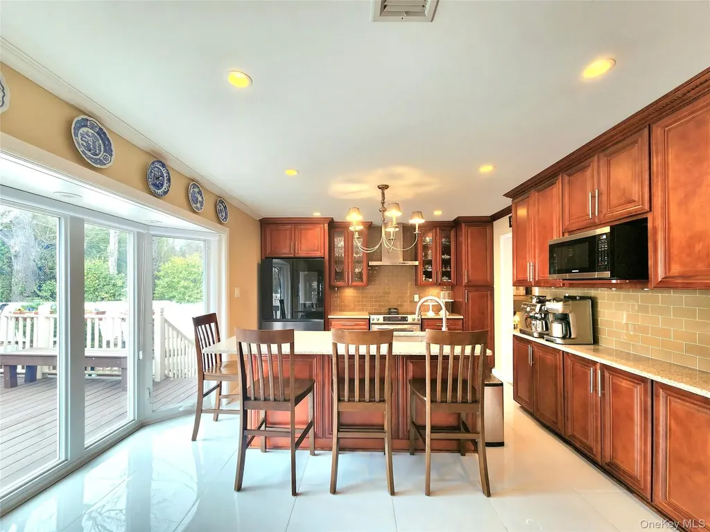 7 Market Drive Syosset NY 11791