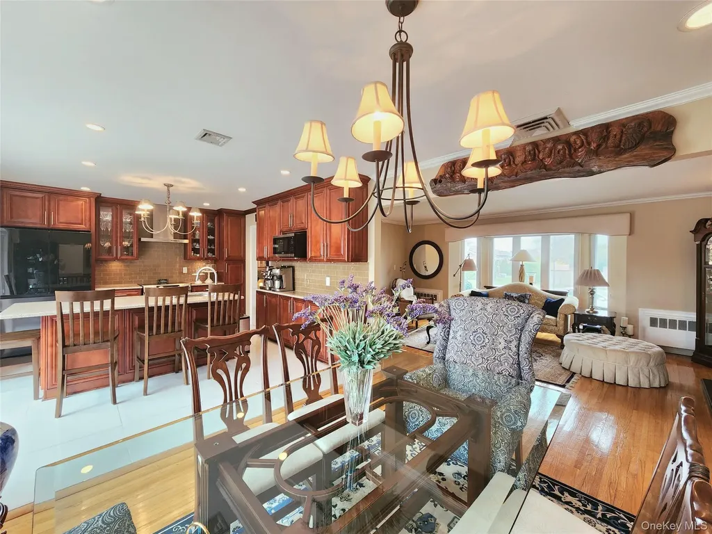 7 Market Drive Syosset NY 11791