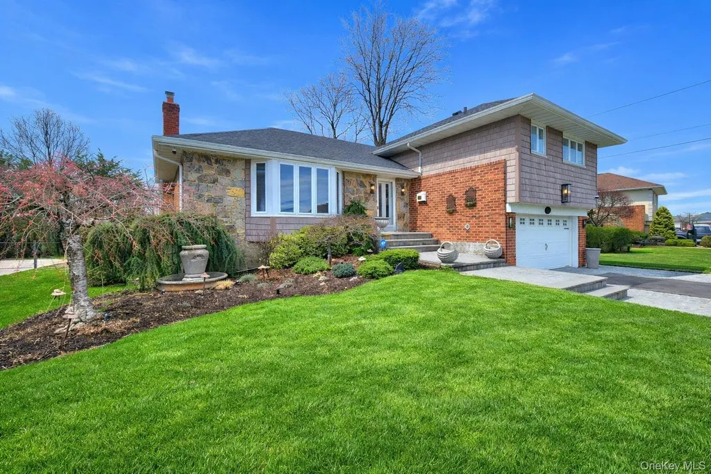 7 Market Drive Syosset NY 11791