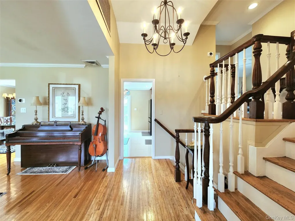 7 Market Drive Syosset NY 11791