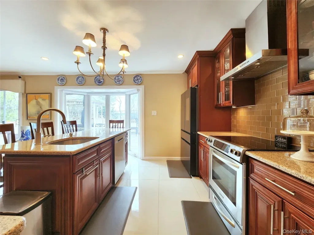 7 Market Drive Syosset NY 11791