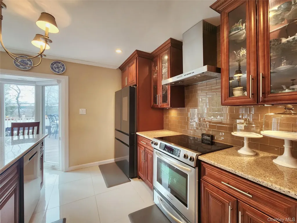 7 Market Drive Syosset NY 11791