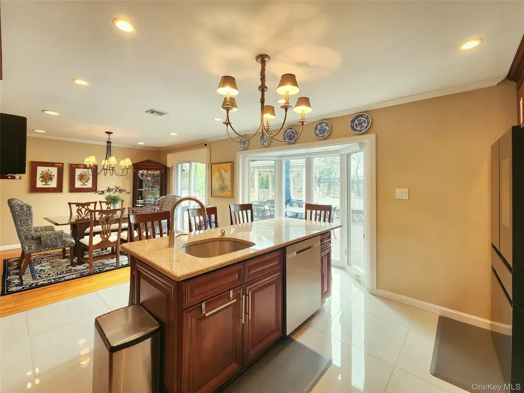 7 Market Drive Syosset NY 11791