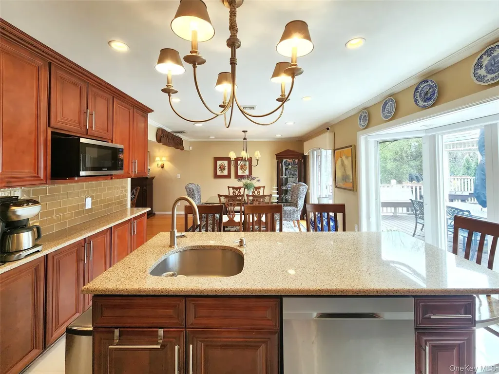 7 Market Drive Syosset NY 11791