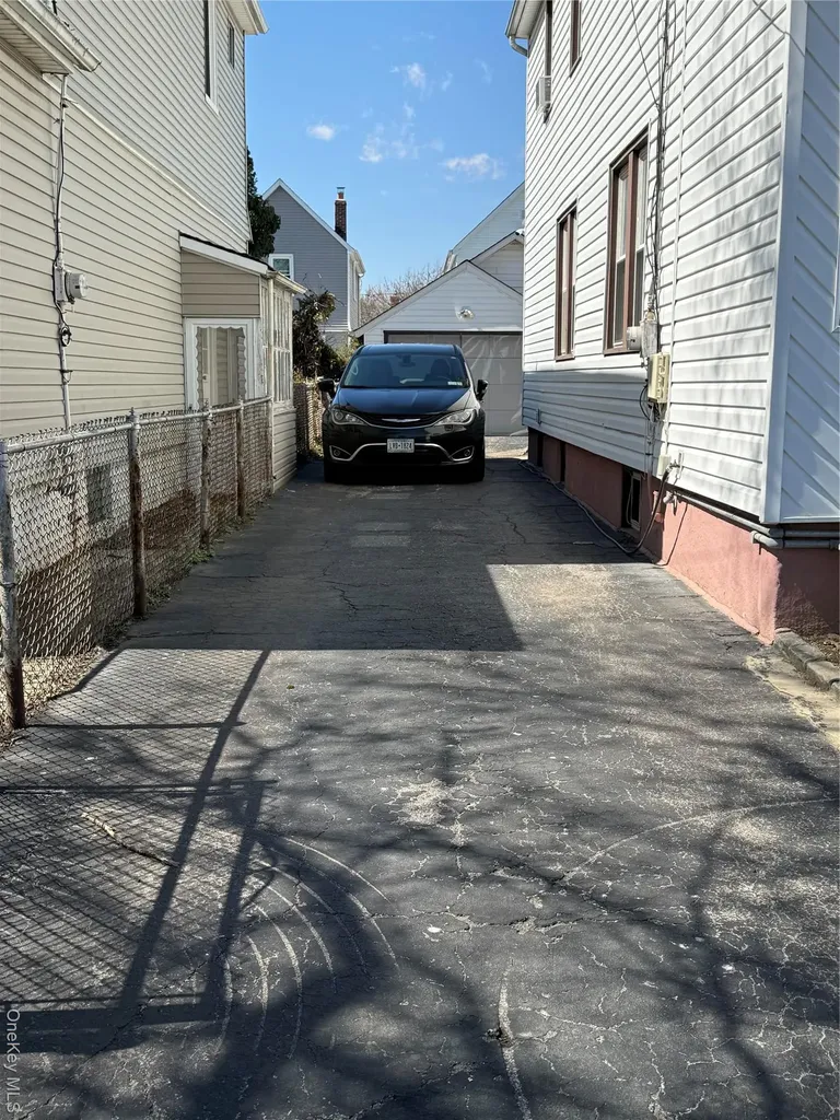 53 Dewitt Street Valley Stream NY 11580