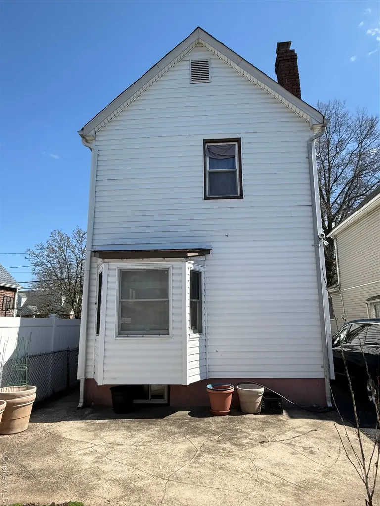 53 Dewitt Street Valley Stream NY 11580