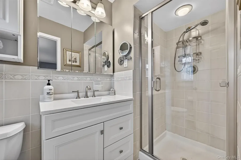20 Prides Crossing New City NY 10956