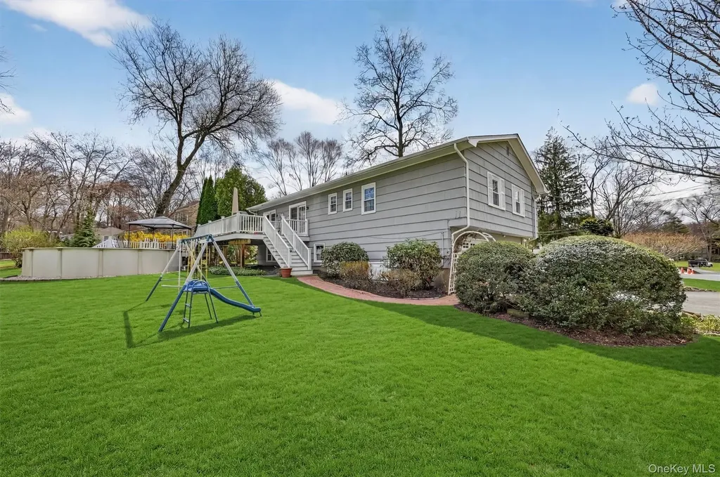 20 Prides Crossing New City NY 10956