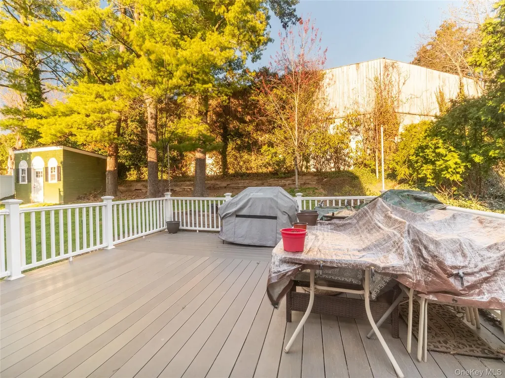 27 Westview Avenue Rye Brook NY 10573