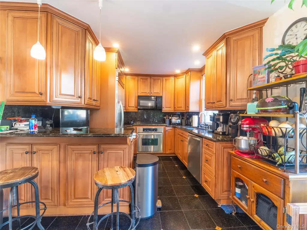 27 Westview Avenue Rye Brook NY 10573