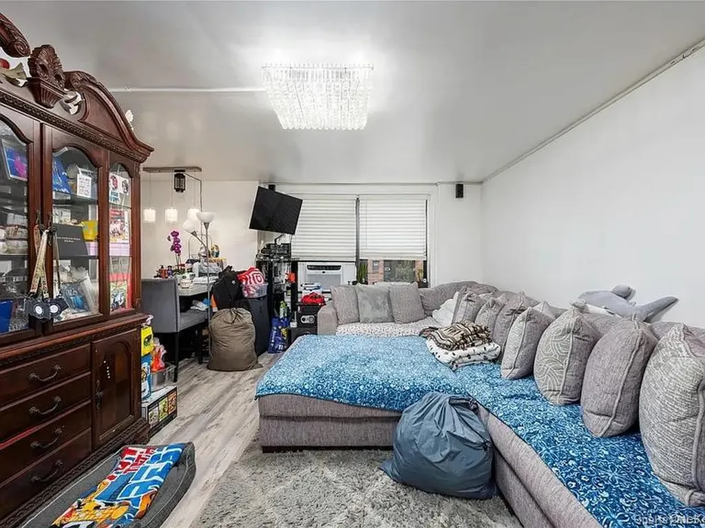 2661 Marion Avenue Bronx NY 10458