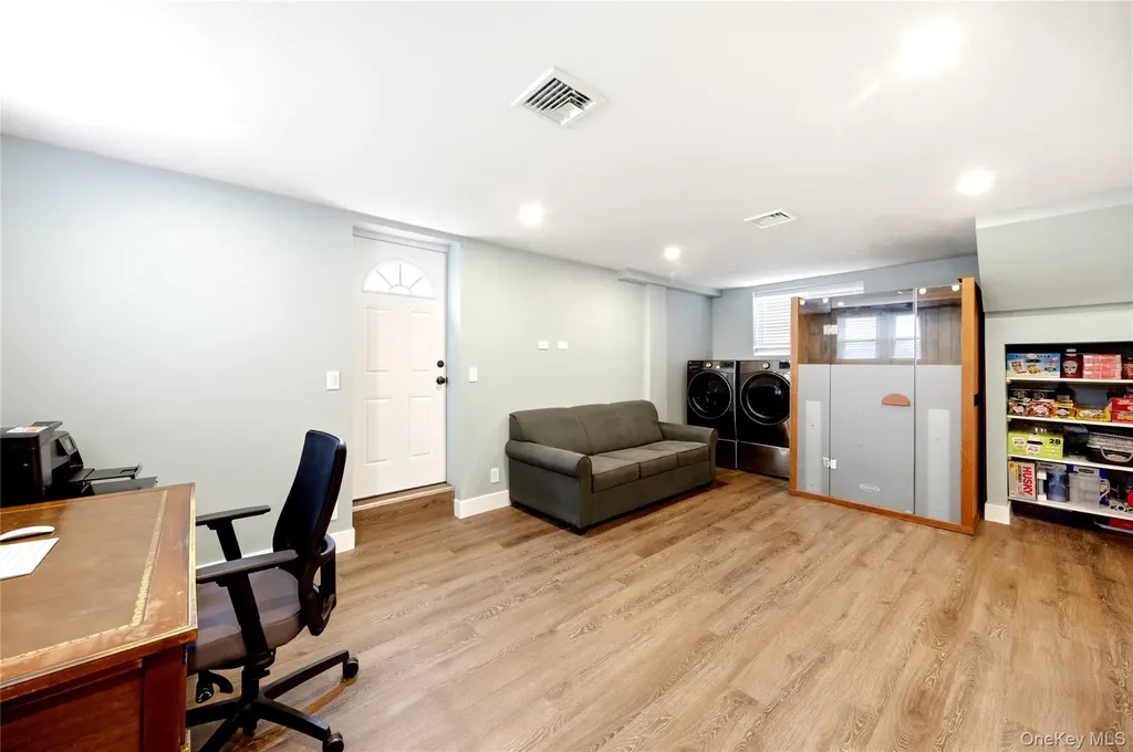 9 Harding Avenue Yonkers NY 10704