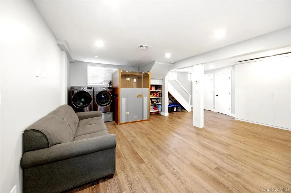 9 Harding Avenue Yonkers NY 10704