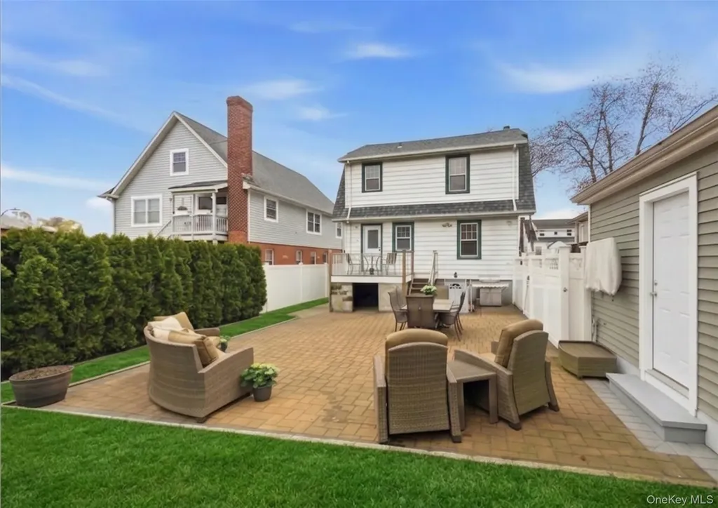 9 Harding Avenue Yonkers NY 10704
