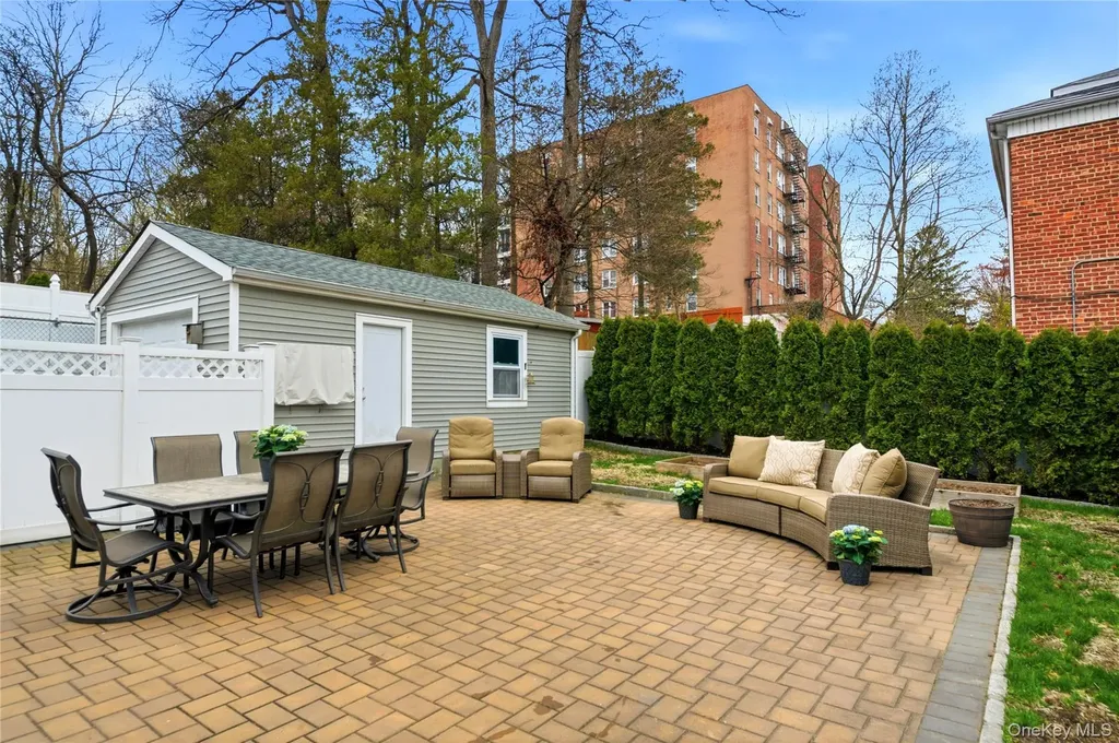 9 Harding Avenue Yonkers NY 10704
