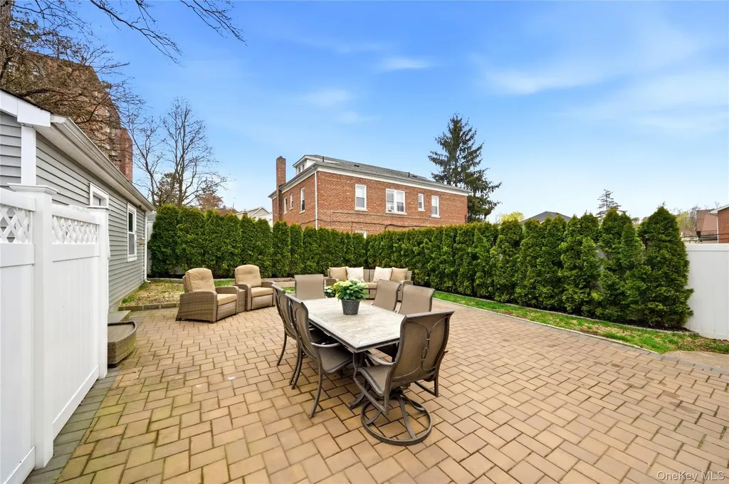 9 Harding Avenue Yonkers NY 10704