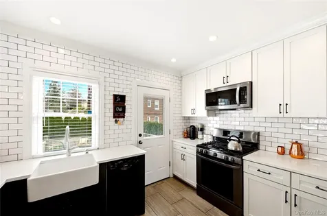 9 Harding Avenue Yonkers NY 10704