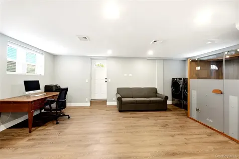 9 Harding Avenue Yonkers NY 10704