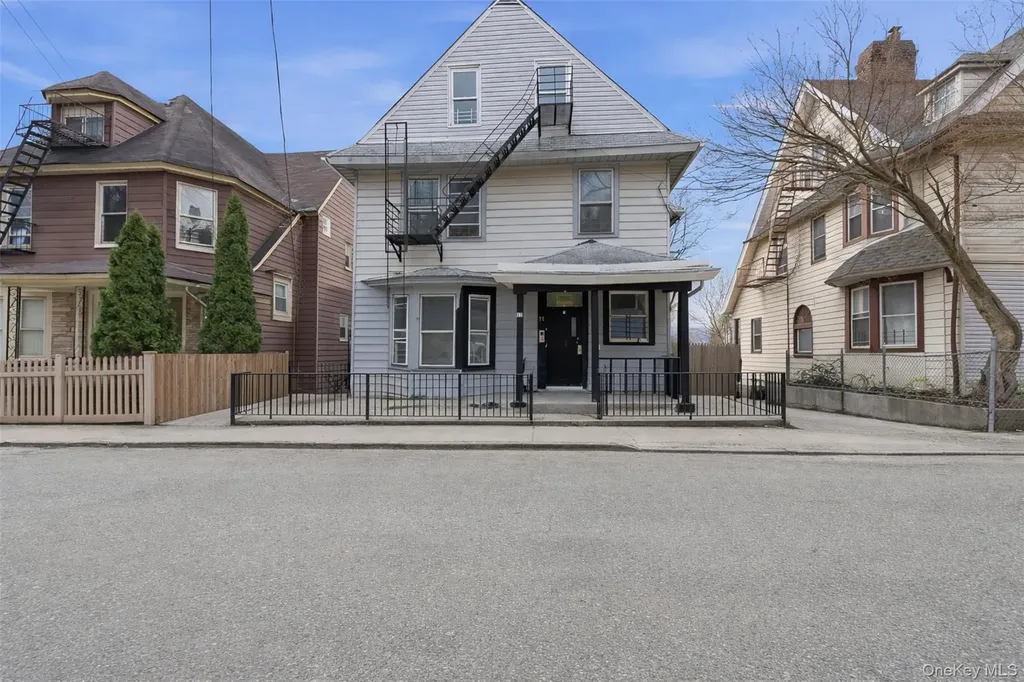 11 Aka 13 Lincoln Terrace Yonkers NY 10701