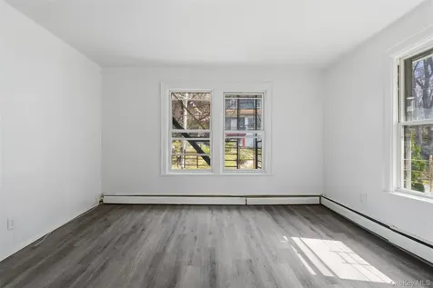 11 Aka 13 Lincoln Terrace Yonkers NY 10701