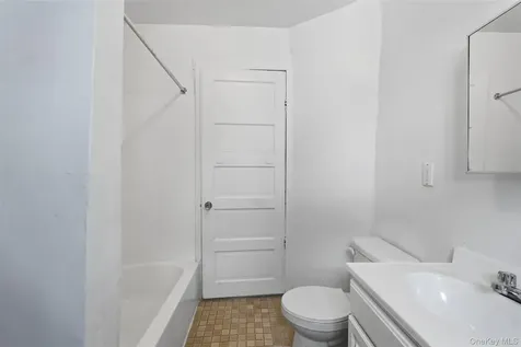 11 Aka 13 Lincoln Terrace Yonkers NY 10701