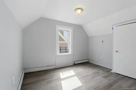 11 Aka 13 Lincoln Terrace Yonkers NY 10701