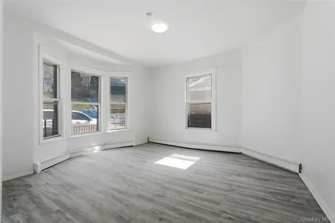 11 Aka 13 Lincoln Terrace Yonkers NY 10701