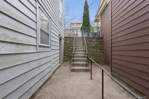11 Aka 13 Lincoln Terrace Yonkers NY 10701