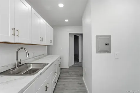 11 Aka 13 Lincoln Terrace Yonkers NY 10701