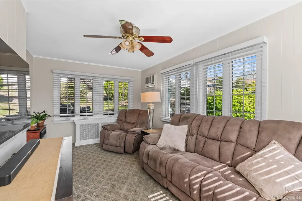 35 Lispenard Avenue New Rochelle NY 10801