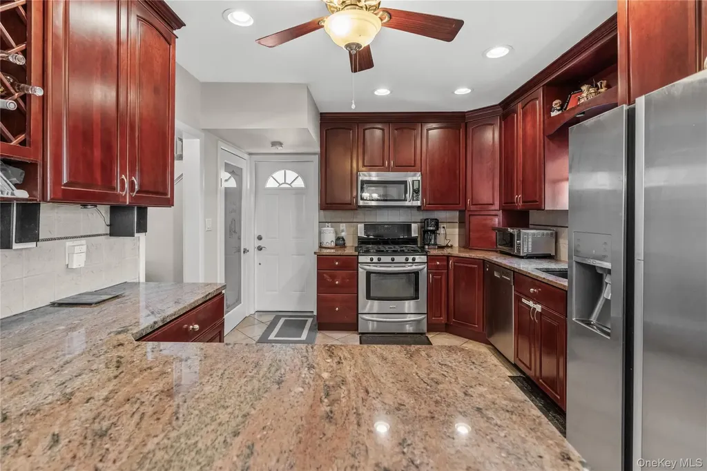 35 Lispenard Avenue New Rochelle NY 10801