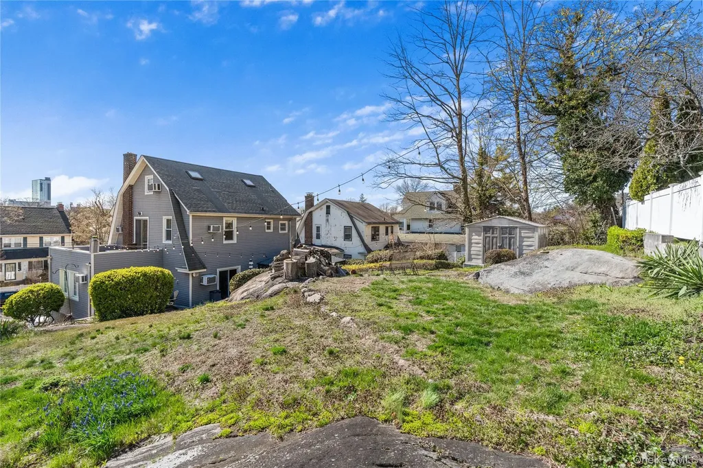 35 Lispenard Avenue New Rochelle NY 10801