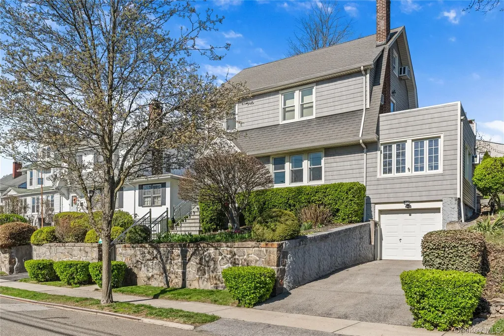 35 Lispenard Avenue New Rochelle NY 10801